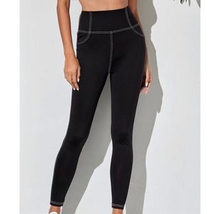 HALARA Black High-Waisted Leggings